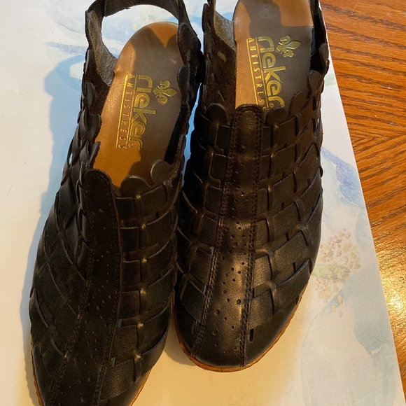 Reiker Antistress Leather Slingback Sandals -EUC - Picture 3 of 10
